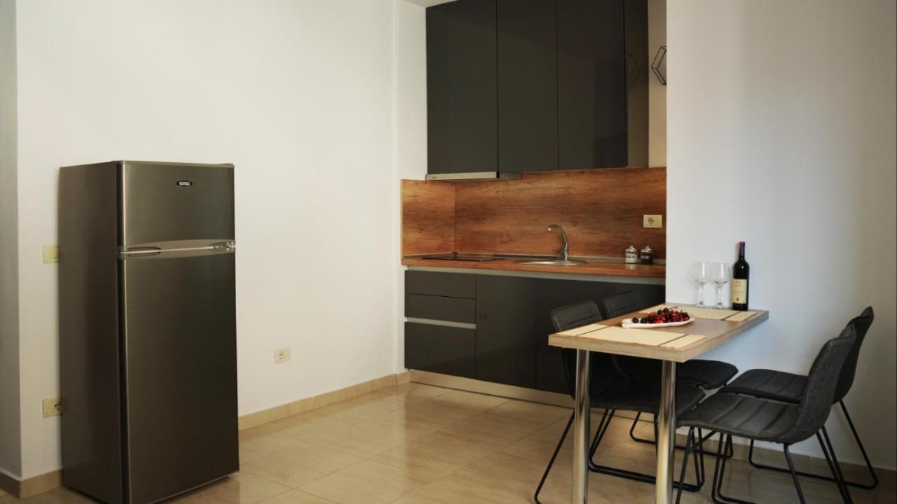 High-Tech Flat Apartment Durres Ngoại thất bức ảnh